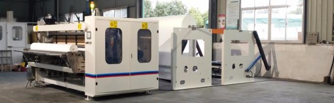 PLC Wallboard آلة لف ورق التواليت 7.5KW 2 تقف 4