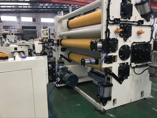 حزام متزامن 200m / Min آلة تصنيع المناديل الورقية 1400mm العرض